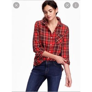 Old navy classic shirt in red plaid